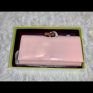NWT Ted Baker London Light Pink Wallet Matte